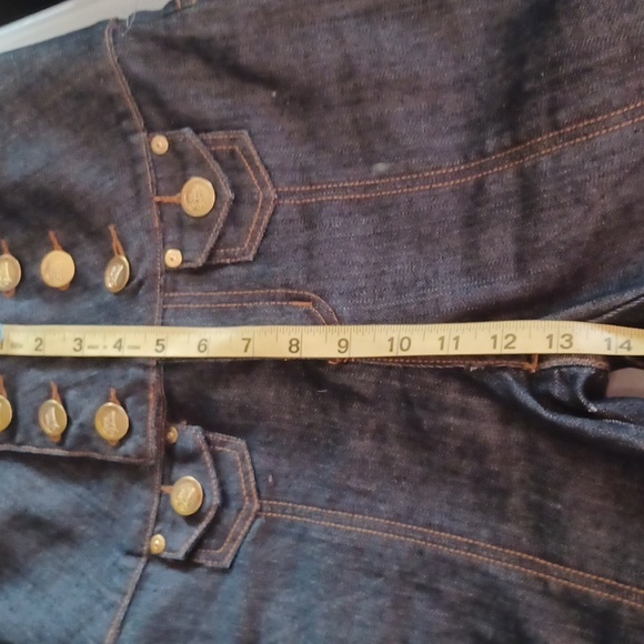 New Capri Jeans/w Buttons sz 2 - Picture 9 of 10